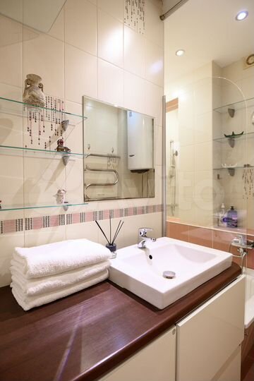 2-к. квартира, 64 м², 4/4 эт.