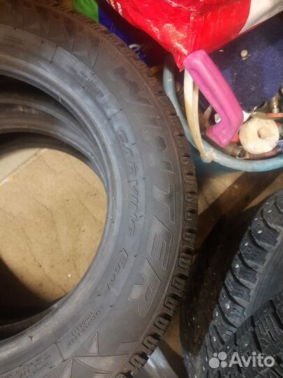 Pirelli Carrier Winter 205/65 R15