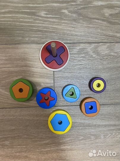 Деревянная пирамидка