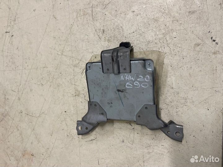 Блок управления АКПП Toyota Prius NHW20 1NZ-FXE