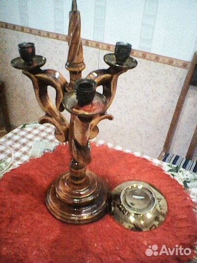 Старинный деревянный подсвечник