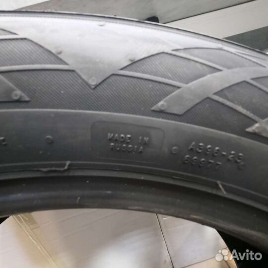 Nokian Tyres Hakka Blue 3 225/50 R17 98W