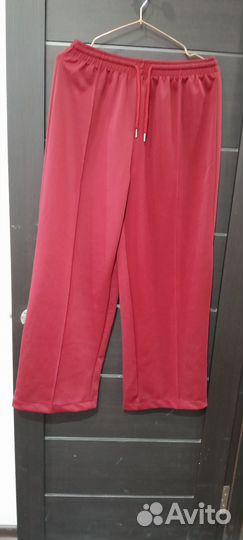 Женский спортивный костюм