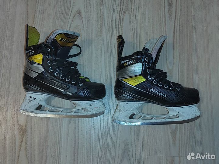 Хоккейные коньки bauer s37