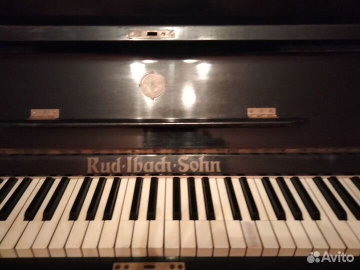 Старинное немецкое пианино