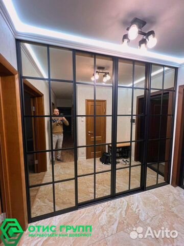 Раздвижные стеклянные перегородки для шкафа купе