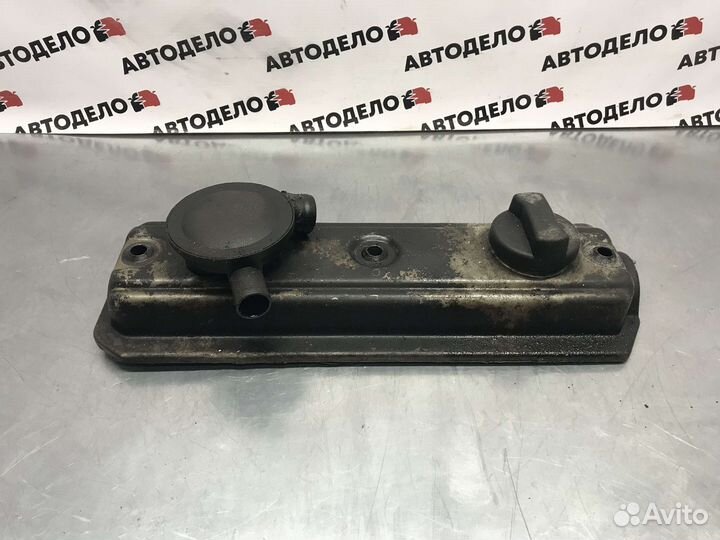 Клапанная крышка Volkswagen Passat (B3) 1991 г.в