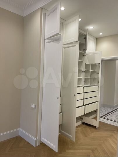 3-к. квартира, 120 м², 2/5 эт.