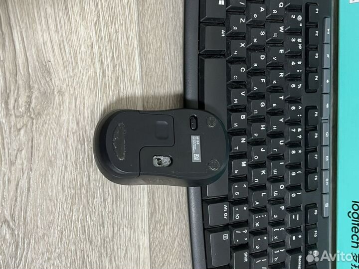 Беспроводная клавиатура и мышь Logitech MK270