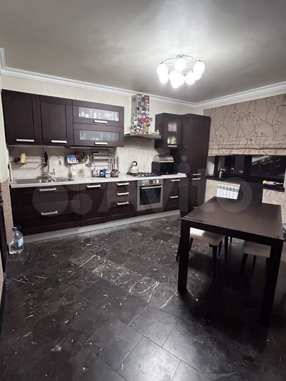 4-к. квартира, 117,5 м², 8/10 эт.