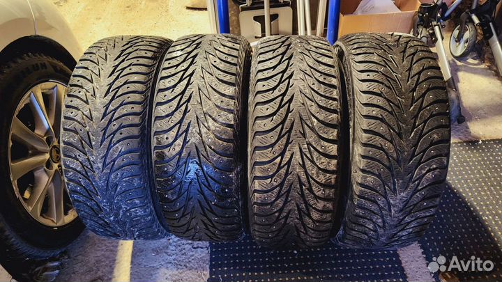 Yokohama Ice Guard IG35 215/55 R17