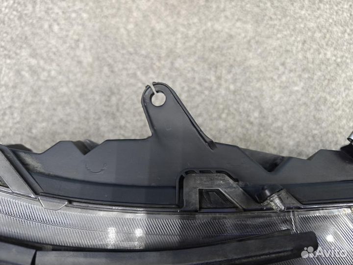 Фара правая toyota RAV4 XA50 2018-2023