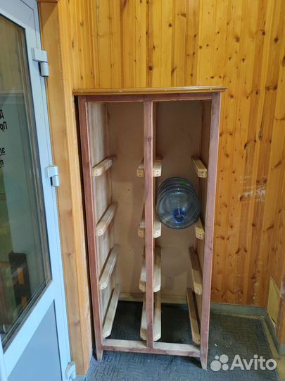 Стеллаж для воды