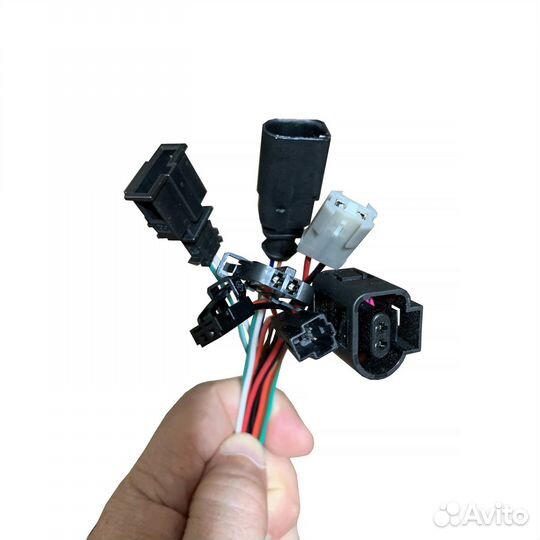 Разъём в сборе на Audi VW Skoda Porsche Toyota