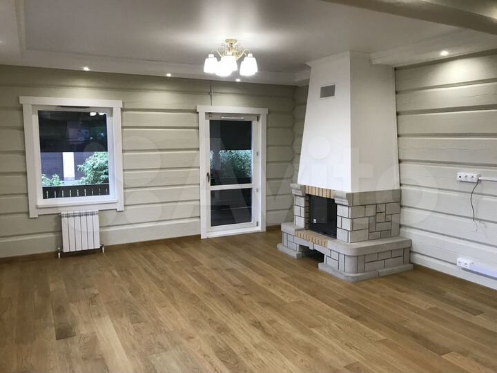 Коттедж 220 м² на участке 42 сот.
