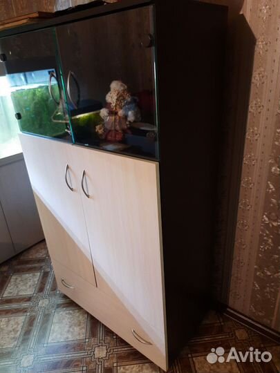 Шкаф