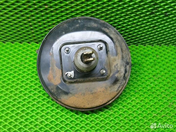 Вакуумный усилитель тормозов Volvo s40