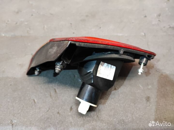 Фонарь внутренний левый Nissan Qashqai j10 рест