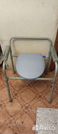 Стул для туалета инвалидам абсолютно новые