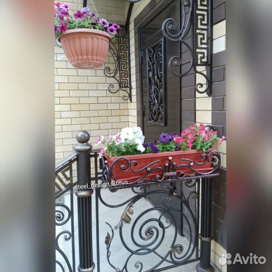 Кронштейн для цветов