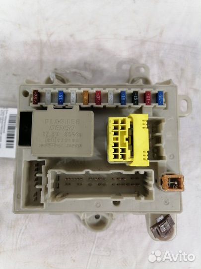 Блок предохранителей Toyota Alphard MNH10 1mzfe