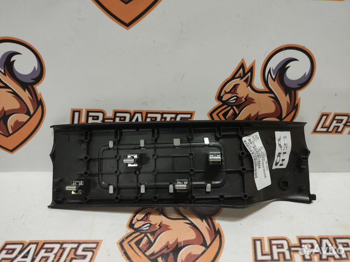 Накладка порога левая задняя Дискавери 5 L462