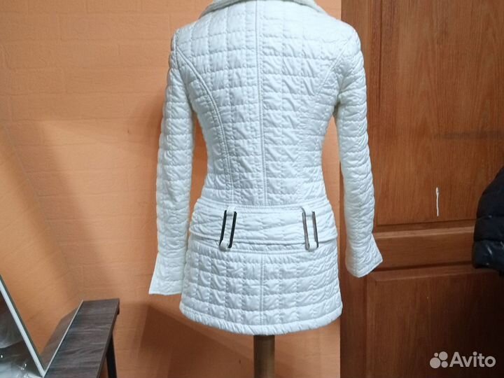 Куртка- пиджак женская 42 44 размер