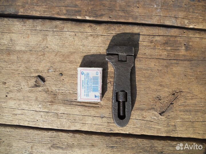 Дореволюционный разводной ключ без авито-доставки