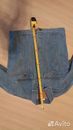 Джинсовая куртка