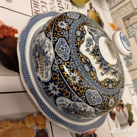 Блинница с крышкой