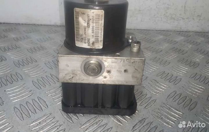 Блок абс 8M512C405CA Ford Focus 2004 - 2010 года