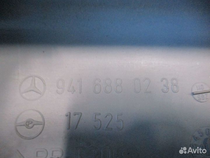 Накладка стойки правая Mercedes-Benz A9416880238