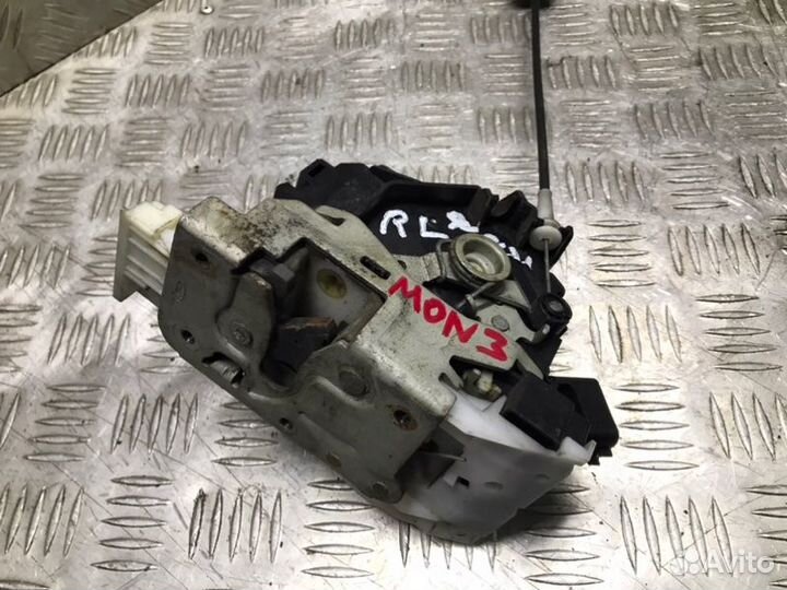 Замок двери задний левый Ford Mondeo MK 3 1.8 2006