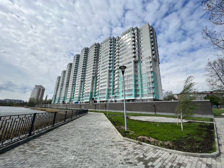 3-к. квартира, 81 м², 3/23 эт.