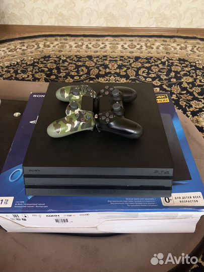 Sony PS4 pro 1tb