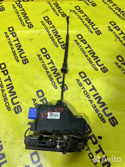 Замок передней левой двери Skoda Octavia A5 BSE