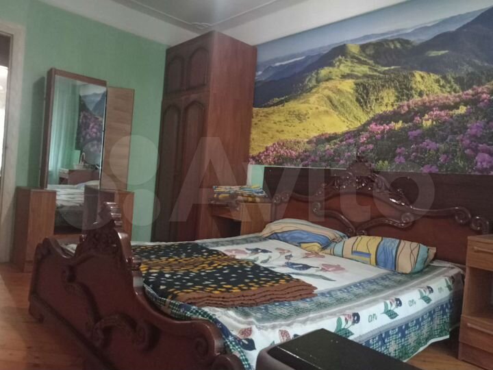 2-к. квартира, 60 м², 1/5 эт.