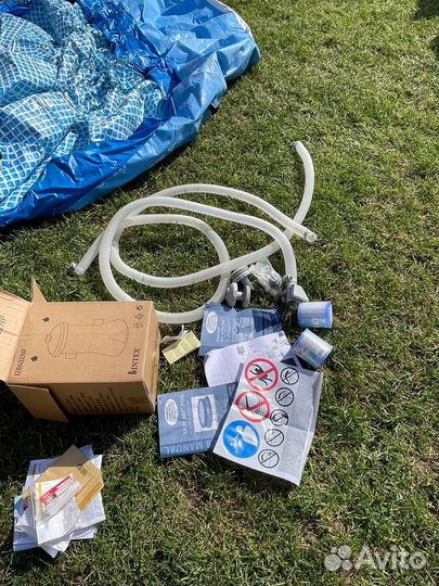 Надувной бассейн intex 880 литров