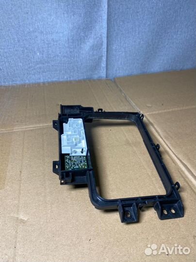 Блок управления переключения АКПП LexusLX 570