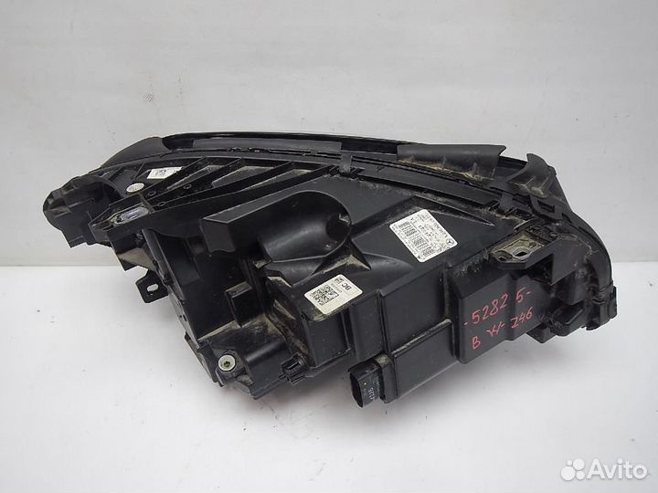 Фара левая Mercedes-Benz B-Class