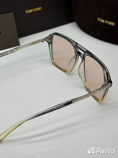 Солнцезащитные очки tom ford унисекс