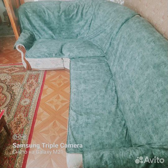 Накидка на угловой диван из микровелюра