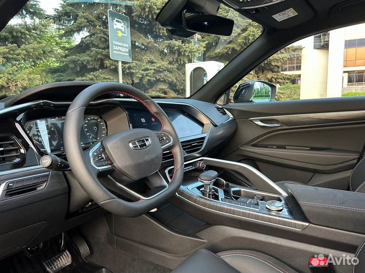 Geely Tugella 2.0 AT, 2022