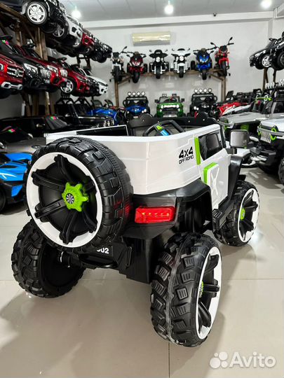 Детский электромобиль джип
