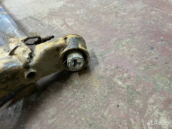 Балка задняя VW/AG 1J0500051K