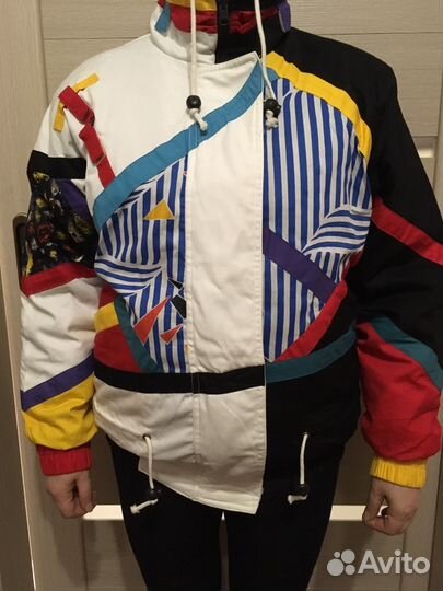 Куртка спортивная женская