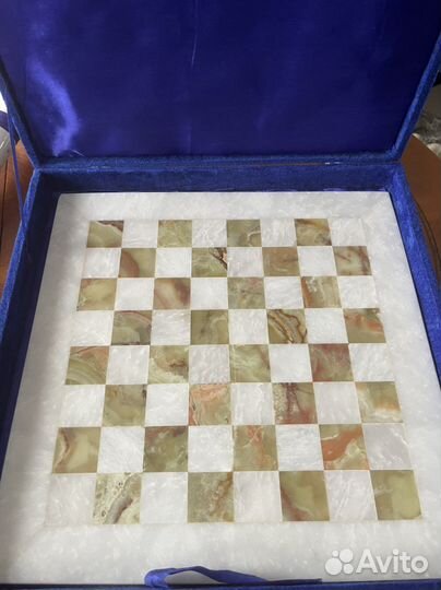 Шахматы из оникса