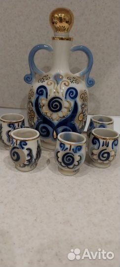 Графин со стаканами