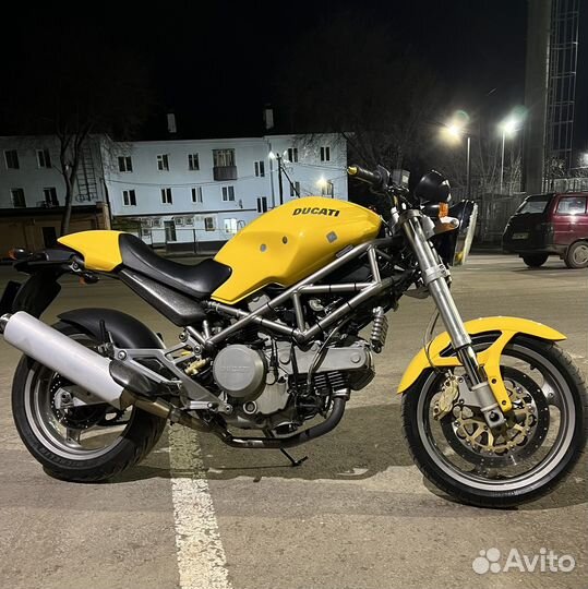 Ducati Monster 800