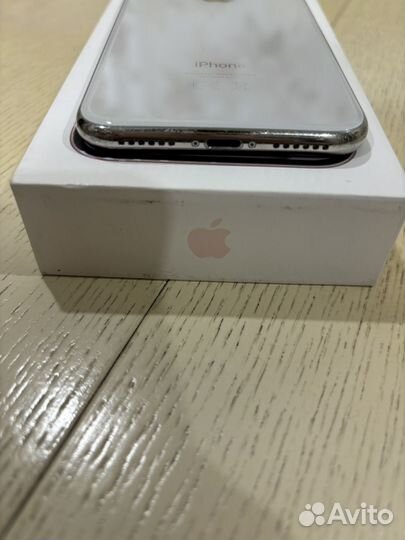 iPhone X, 64 ГБ